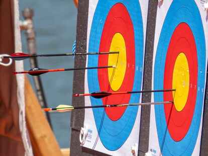 Die deutsche Bogen-Mannschaft der Frauen ist bei Olympia in Paris am Start.