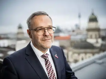 &laquo;Es f&auml;llt immer schwerer, Betriebsnachfolger zu finden oder Meisterinnen und Meister, die sich selbstst&auml;ndig machen oder ein Unternehmen gr&uuml;nden wollen&raquo;, sagt ZDH-Pr&auml;sident J&ouml;rg Dittrich.