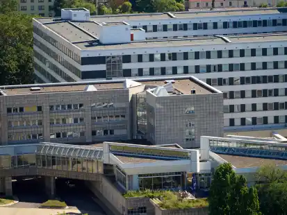 Der Neubautrakt des Bundesamts f&uuml;r Ausr&uuml;stung, Informationstechnik und Nutzung der Bundeswehr (BAAINBw) im Koblenzer Verwaltungszentrum. Ermittler des Bundeskriminalamtes haben einen Mitarbeiter der Beh&ouml;rde wegen Verdachts auf geheimdienstliche Agentent&auml;tigkeit f&uuml;r Russland festgenommen.