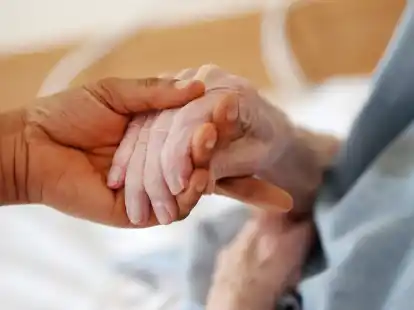 Welche Berufe es in der Pflege an den Friesland Kliniken gibt, k&ouml;nnen Interessierte auf einem AUsbildungsmarkt erfahren.