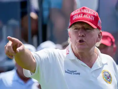 Der ehemalige US-Pr&auml;sident Donald Trump darf laut Richterin sensible Beweise in dem Verfahren nicht &ouml;ffentlich machen.