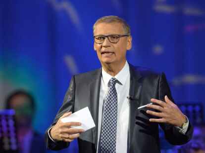 &laquo;Ich halte Krawatten inzwischen im Prinzip f&uuml;r entbehrlich&raquo;, sagt G&uuml;nther Jauch.