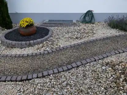 Stadt und Landkreis Leer gehen beide gegen Schotterg&auml;rten vor. Wie die Kreisverwaltung nun mitteilte, haben in den ersten beiden Kommunen bereits Kontrollen stattgefunden und die Kontrollen werden nach und nach auf das gesamte Kreisgebiet ausgeweitet.