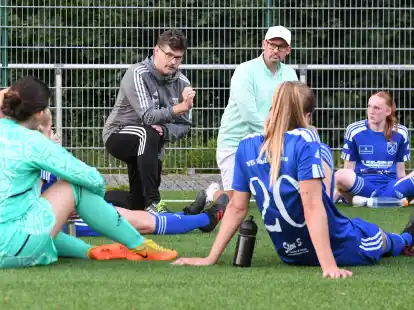 Redebedarf herrschte beim VfL Wilhelmshaven in der Halbzeitpause beim 2:1 am Mittwochabend gegen den TSV Abbehausen.