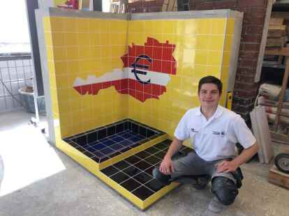 Fliesenleger Robin Liebler, Maurer Tim Hakemeyer, Stuckateur Nils Kugler und Zimmerer Jonas Lauhoff vom Nationalteam Deutsches Baugewerbe 2023 bereiten sich im Bau-ABC Rostrup auf die Europameisterschaft der Berufe vor.