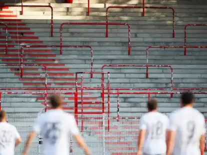 Insgesamt 18.000 Stehpl&auml;tze gibt es im Stadion An der Alten F&ouml;rsterei.