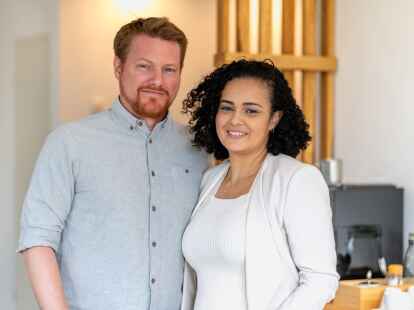 Haben als Energieexperten die Verunsicherung der B&uuml;rger unmittelbar miterlebt: Ana Paula Servidoni-Poel und Jan Poel.