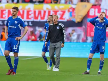 Der FC Schalke 04 steigt nach der Niederlage in Leipzig ab.