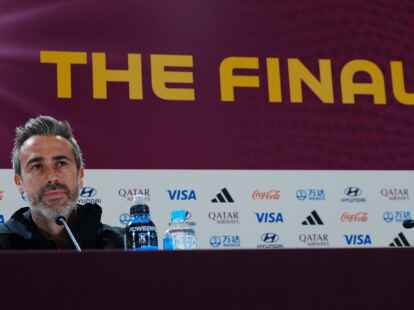 Spaniens Trainer Jorge Vilda bei der Pressekonferenz vor dem WM-Finale.