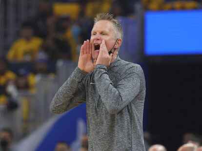 US-Nationaltrainer Steve Kerr lobt das deutsche Basketball-Team.