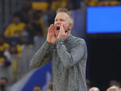 US-Nationaltrainer Steve Kerr lobt das deutsche Basketball-Team.
