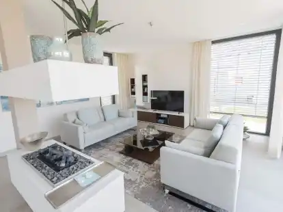 Wirkt auch ohne pers&ouml;nliche Gegenst&auml;nde wohnlich: Beim Home Staging wird darauf geachtet, dass sich potenzielle K&auml;ufer direkt wohlf&uuml;hlen.