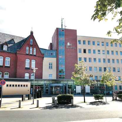 Wie sieht die Zukunft des St.-Johannes-Hospitals in Varel aus? Eine Frage, die aktuell viele Menschen besch&auml;ftigt.