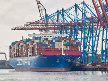 Laut Wirtschaftsverb&auml;nden und &Ouml;konomen steckt Deutschland in einer schwierigen Wirtschaftslage.