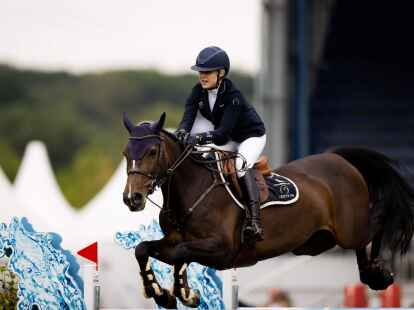Die Schwedin Evelina Tovek gewann das Auftaktspringen in Aachen.