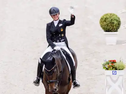 Jessica von Bredow-Werndl hat erstmals den Gro&szlig;en Dressur-Preis von Aachen gewonnen.