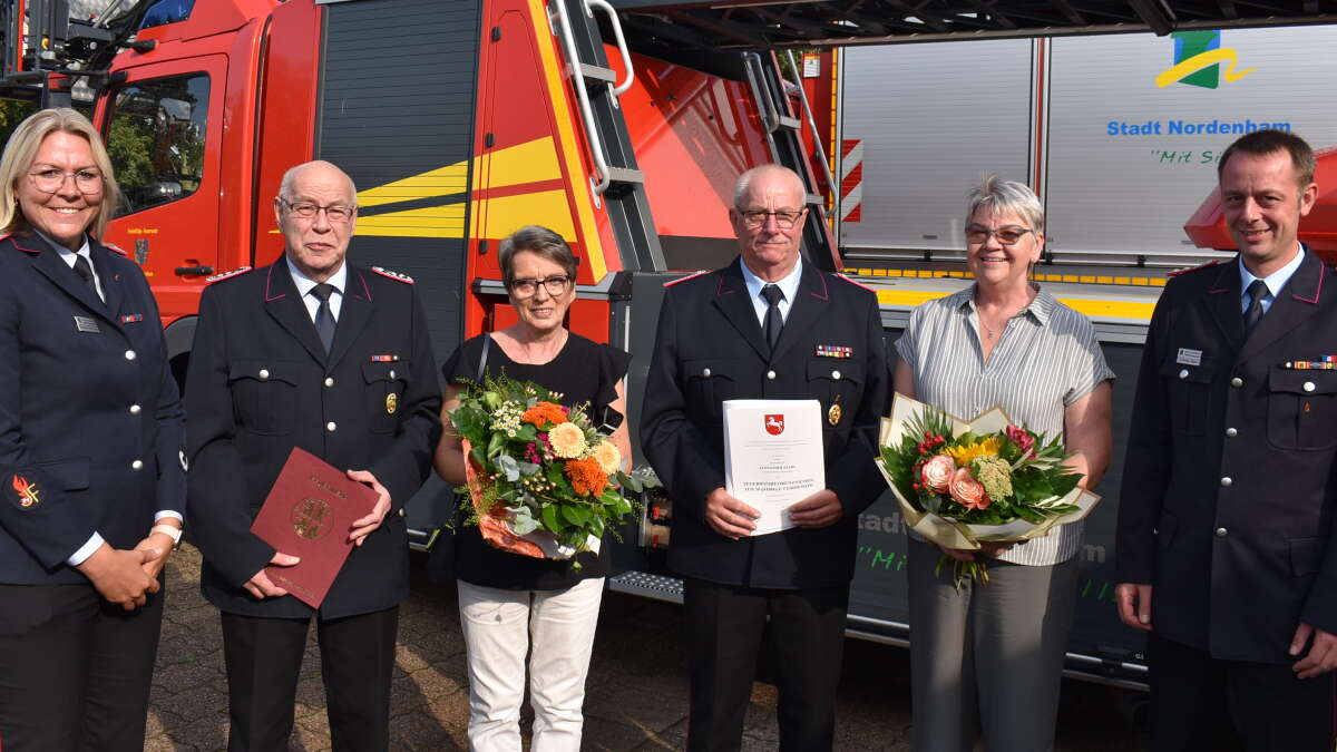 Feuerwehr In Nordenham Wie Sich Stadtrat Und Ehrenamtliche AARU feuerwehr-in-nordenham-wie-sich-stadtrat-und-ehrenamtliche-aaru