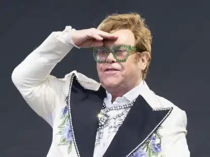 Elton John auf der B&uuml;hne des BST Hyde Park Festivals 2022.