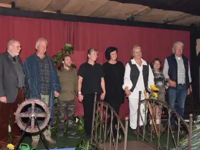 Langen Applaus bekamen Edith Koschnick und ihr Team f&uuml;r ihre Auff&uuml;hrung von Schuberts Liederzyklus &bdquo;Die sch&ouml;ne M&uuml;llerin&ldquo;.