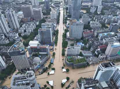 Luftaufnahme der &uuml;berschwemmten Stadt Fuzhou.