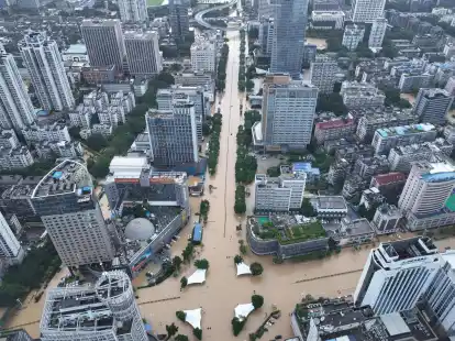 Luftaufnahme der &uuml;berschwemmten Stadt Fuzhou.
