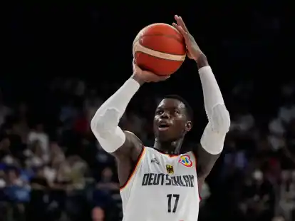 Dennis Schr&ouml;der ist der Kapit&auml;n der deutschen Basketballer.