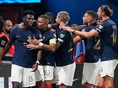 Die franz&ouml;sische Nationalmannschaft bezwang Irland mit 2:0.