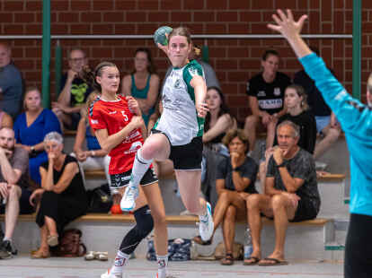 Erzielte zwei Tore im Heimspiel gegen Arsten: Noelle Storck vom TV Neerstedt