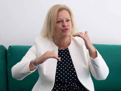 Bundesinnenministerin Nancy Faeser ist in Deutschland f&uuml;r den Sport zust&auml;ndig.