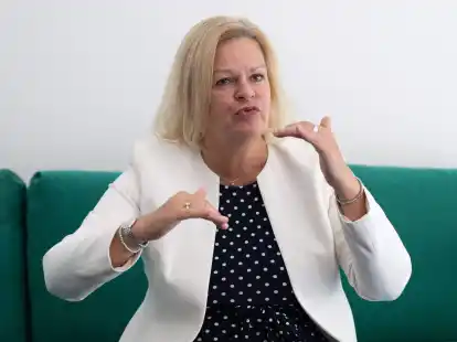Bundesinnenministerin Nancy Faeser ist in Deutschland f&uuml;r den Sport zust&auml;ndig.