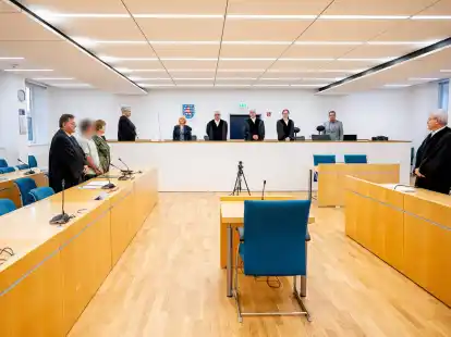 Das Landgericht Erfurt sah es als erwiesen an, dass der Angeklagte in einer Nacht im August vergangenen Jahres in Apolda ein Feuer in einem Wohnhaus legte, von dem er wusste, dass dort viele Menschen lebten.