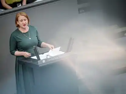 Lisa Paus setzt sich als Bundesministerin f&uuml;r Familie, Senioren, Frauen und Jugend f&uuml;r die Kindergrundsicherung ein.