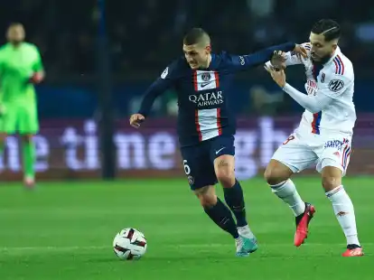 Marco Verratti (l) schlie&szlig;t sich dem katarischen Club Al-Ahli SC an.