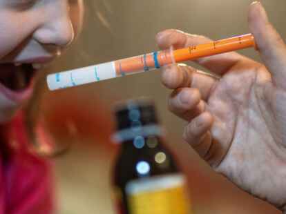 Unter anderem Schmerzs&auml;fte f&uuml;r Kinder waren w&auml;hrend der letzten Infektionswellen im Winter knapp.