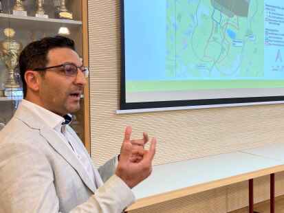 Rami Ramadan von der Bremer Firma wpd, die den Windpark entwickeln will, stellte den aktuellen Stand der Planung vor.