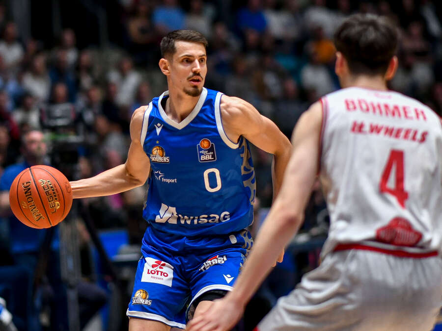 BasketballBundesliga EWE Baskets Oldenburg holen Lukas Wank aus Frankfurt