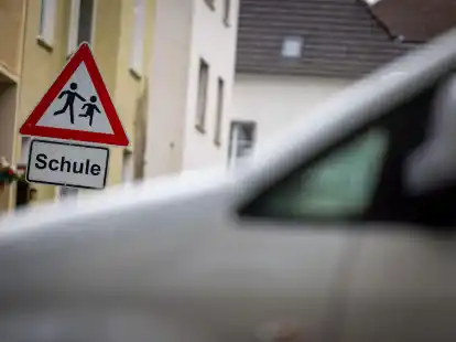 Experten raten, den Schulweg zu &uuml;ben.