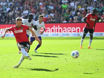 Traf im Niedersachsen-Duell doppelt: Hannovers Cedric Teuchert.