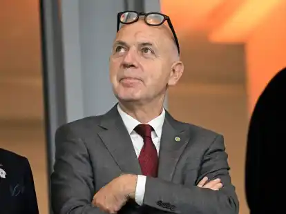 Auf der Suche nach einem neuen Bundestrainer: DFB-Pr&auml;sident Bernd Neuendorf.