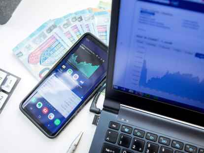 F&auml;llt, nachdem ein Unternehmen Dividenden an seine Aktion&auml;re auszahlt: der B&ouml;rsenwert.