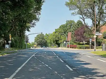 Die Ortsdurchfahrt Hahn-Lehmden: Die Politik will weiter an einer Umgestaltung  der Wilhelmshavener Stra&szlig;e festhalten.