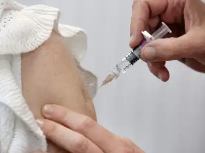 Im Zeitfenster von Oktober bis Mitte Dezember wird gef&auml;hrdeten Gruppen zur Grippeschutzimpfung geraten.