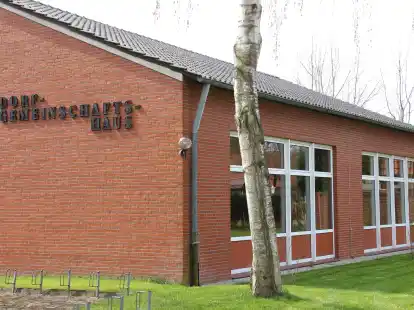 Das Dorfgemeinschaftshaus hat einen Saal mit Platz f&uuml;r 100 Personen bei Tanzveranstaltungen, f&uuml;r bis zu 150 Personen bei Vortr&auml;gen. F&uuml;r die Nutzung muss gezahlt werden, die Pauschalen erh&ouml;hen sich zum 1. Januar.