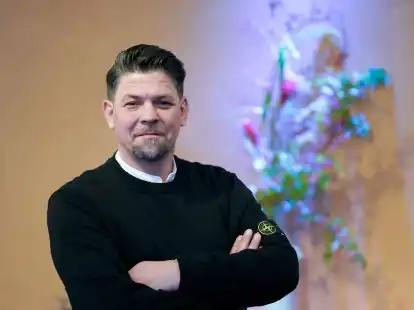 Der Gastronom und Fernsehkoch Tim M&auml;lzer fordert einen weiterhin verg&uuml;nstigten Mehrwertsteuersatz in Restaurants.