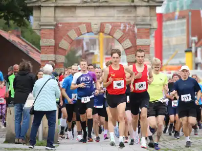 Wieder mehr los auf der Strecke: Beim 13. Delftlauf in Emden kamen 123 Teilnehmer und Teilnehmerinnen ins Ziel.