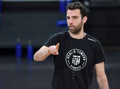 Die Veolia Towers Hamburg von Trainer Benka Barloschky haben sich im Pokal ins Achtelfinale gezittert.