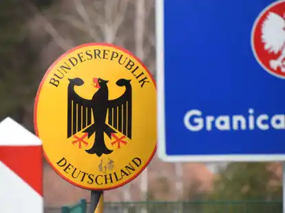 Kanzler Olaf Scholz (SPD)&nbsp;stellt m&ouml;gliche zus&auml;tzliche Ma&szlig;nahmen an der Grenze zu Polen in Aussicht.