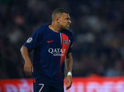 PSG-Star Kylian Mbapp&eacute; musste wegen einer Verletzung ausgewechselt werden.