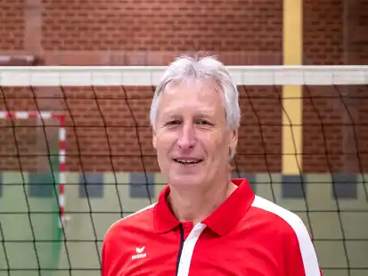 Trainiert  die Volleyballerinnen des SV Cappeln: Ludger Ostermann