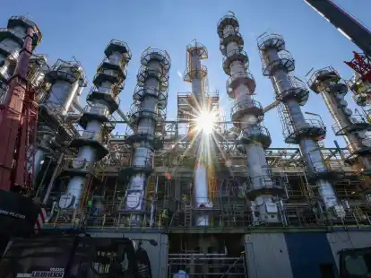 Der Verband der Chemischen Industrie warnt: Wenn es bez&uuml;glich eines Industriestrompreises keine kurzfristigen L&ouml;sungen gebe, m&uuml;sse man sich &uuml;ber zuk&uuml;nftige Themen keine Gedanken mehr machen.